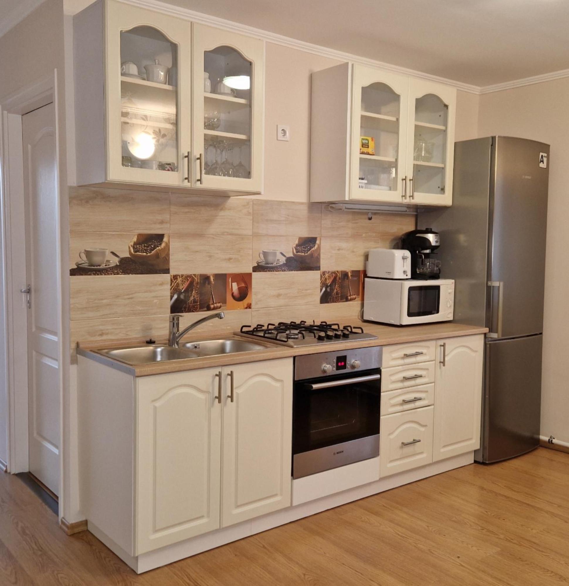 Beri Apartman Сиофок Екстериор снимка
