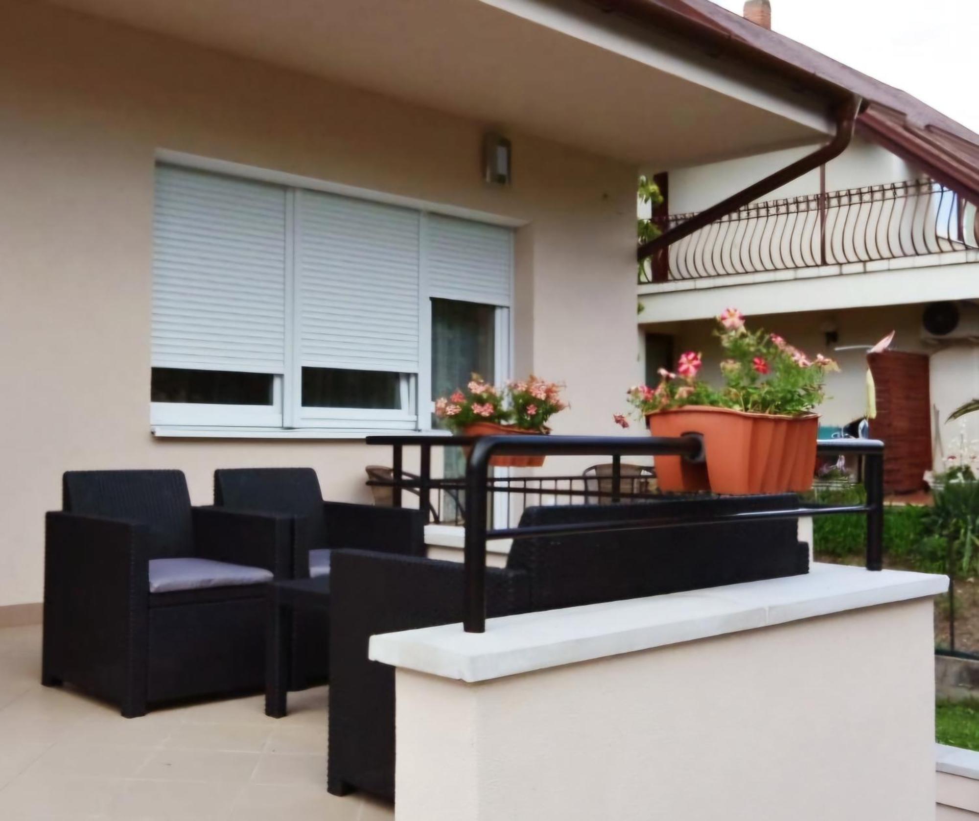Beri Apartman Сиофок Екстериор снимка